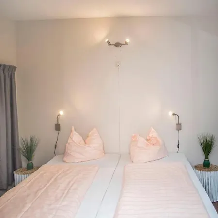 Holiday Hambachtal-2 * Oberhambach